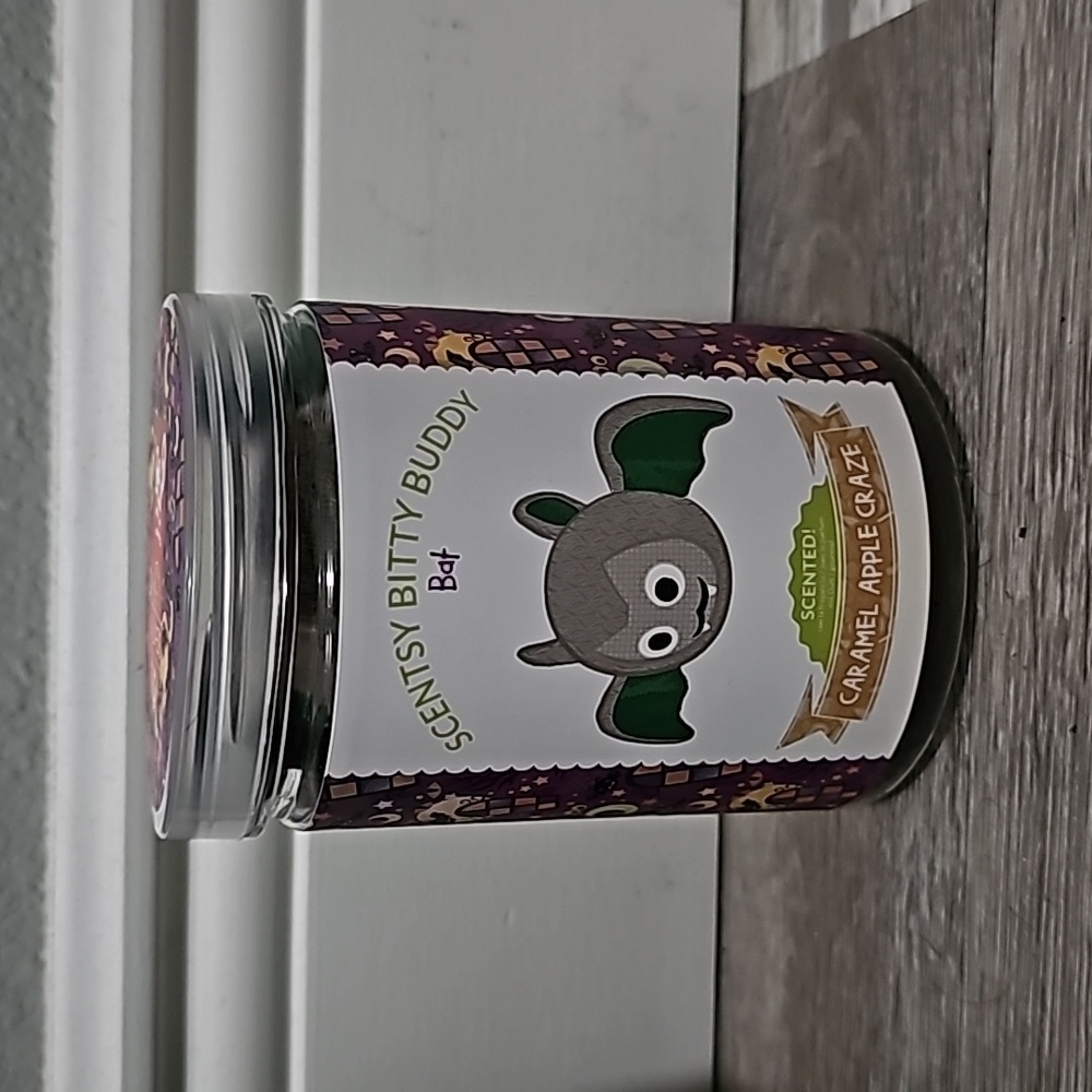 Scentsy Caramel Apple Craze Bat Bitty Buddy